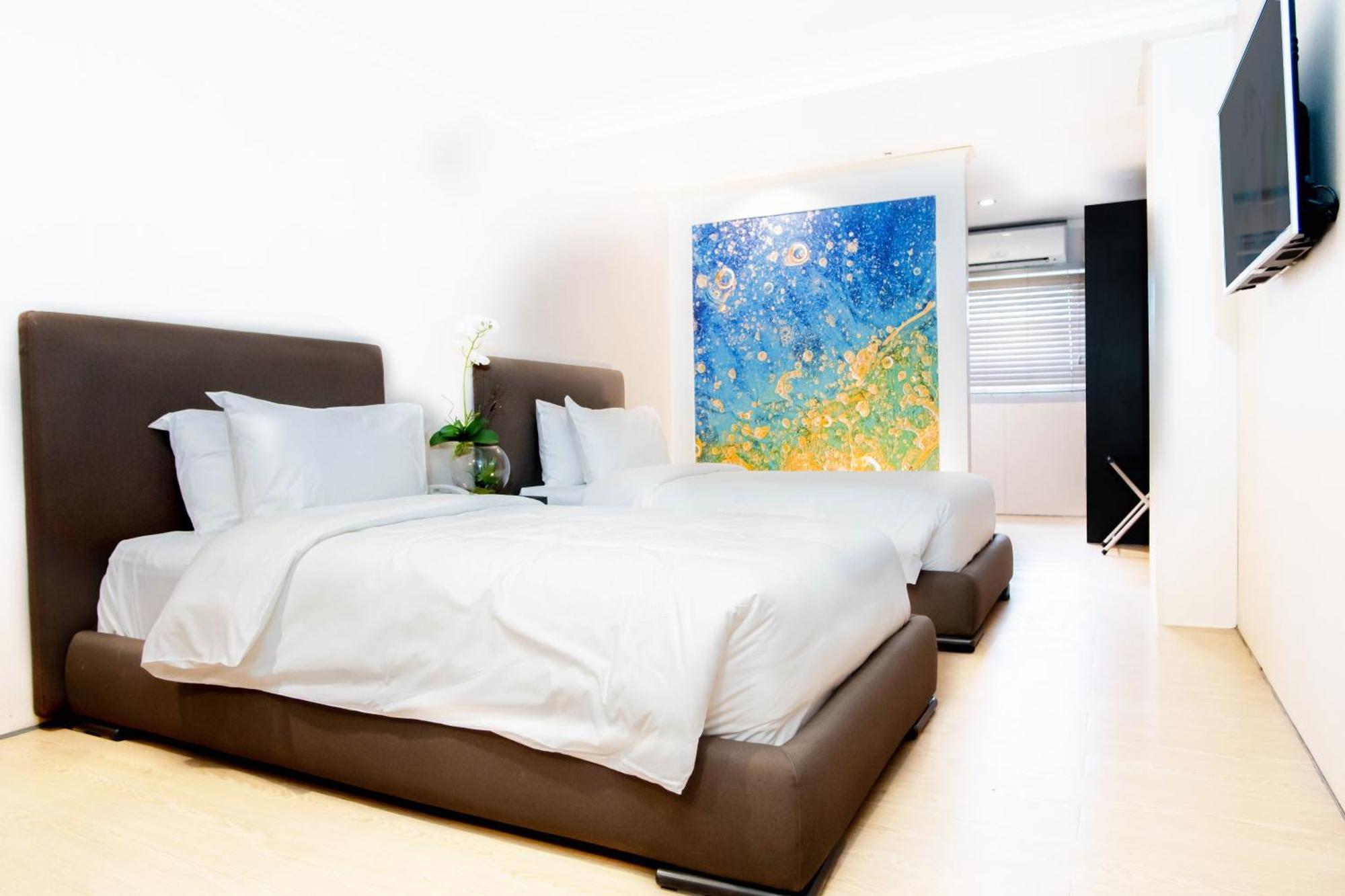 Green Sun Hotel Макати Экстерьер фото