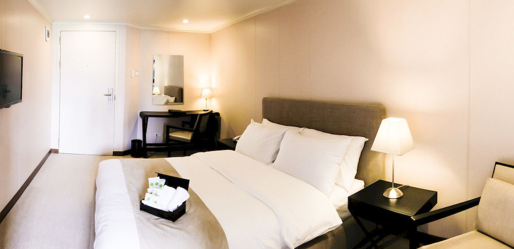 Green Sun Hotel Макати Экстерьер фото